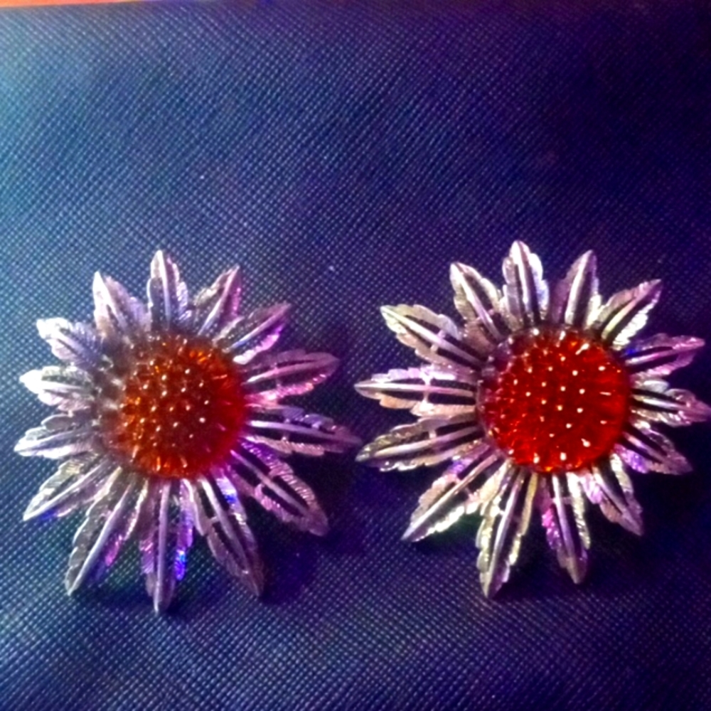 Sarah Coventry Sunflower earrings